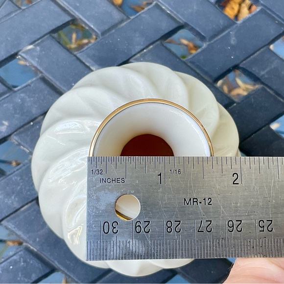 Lenox Vintage Richmond Swirl Pattern Bud Vase with Gold Trim - Picture 5 of 6